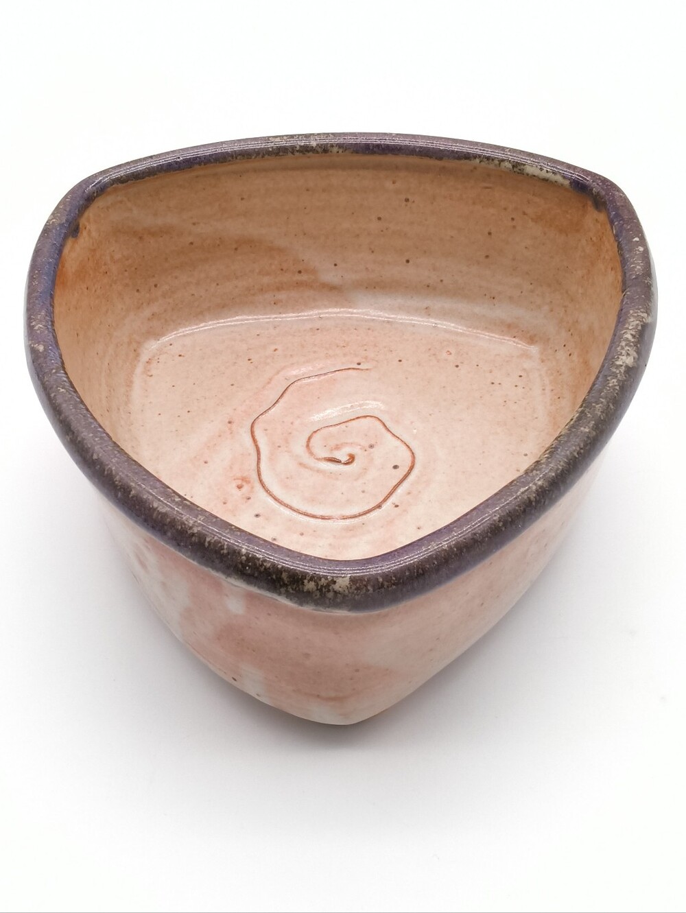 Handcrafted Signed Ceramic Rounded Triangular Bowl - Picture 2 of 13